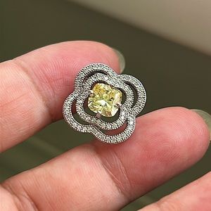 🖤NEW💕Citrine CZ pendant